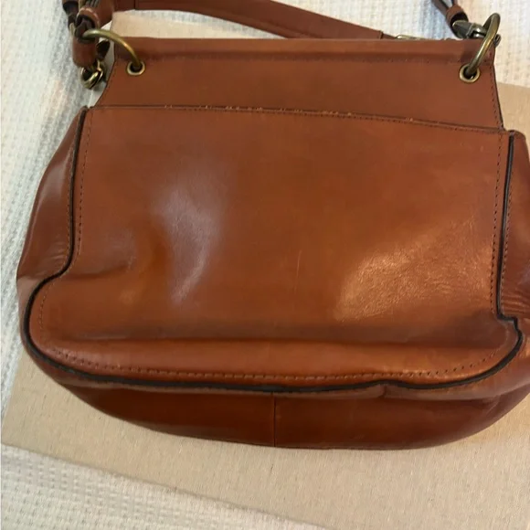 Coach Brown Leather Shoulder Bag with Structured Design - Picture 5 of 9